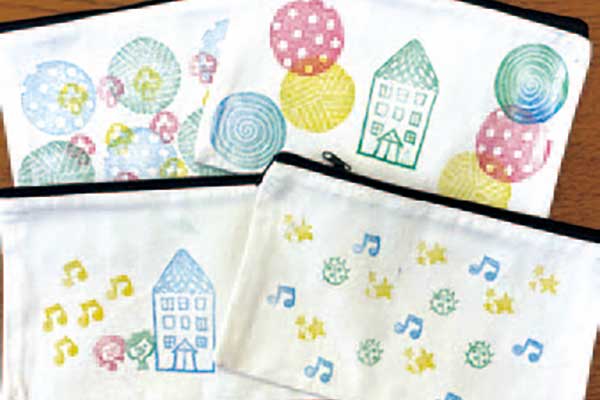 消しゴムはんこを使ったオリジナルポーチ作りと3施設見学